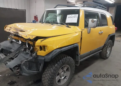 2008 Toyota Fj Cruiser z USA, uszkodzony, nr VIN JTEBU11F58K027860
